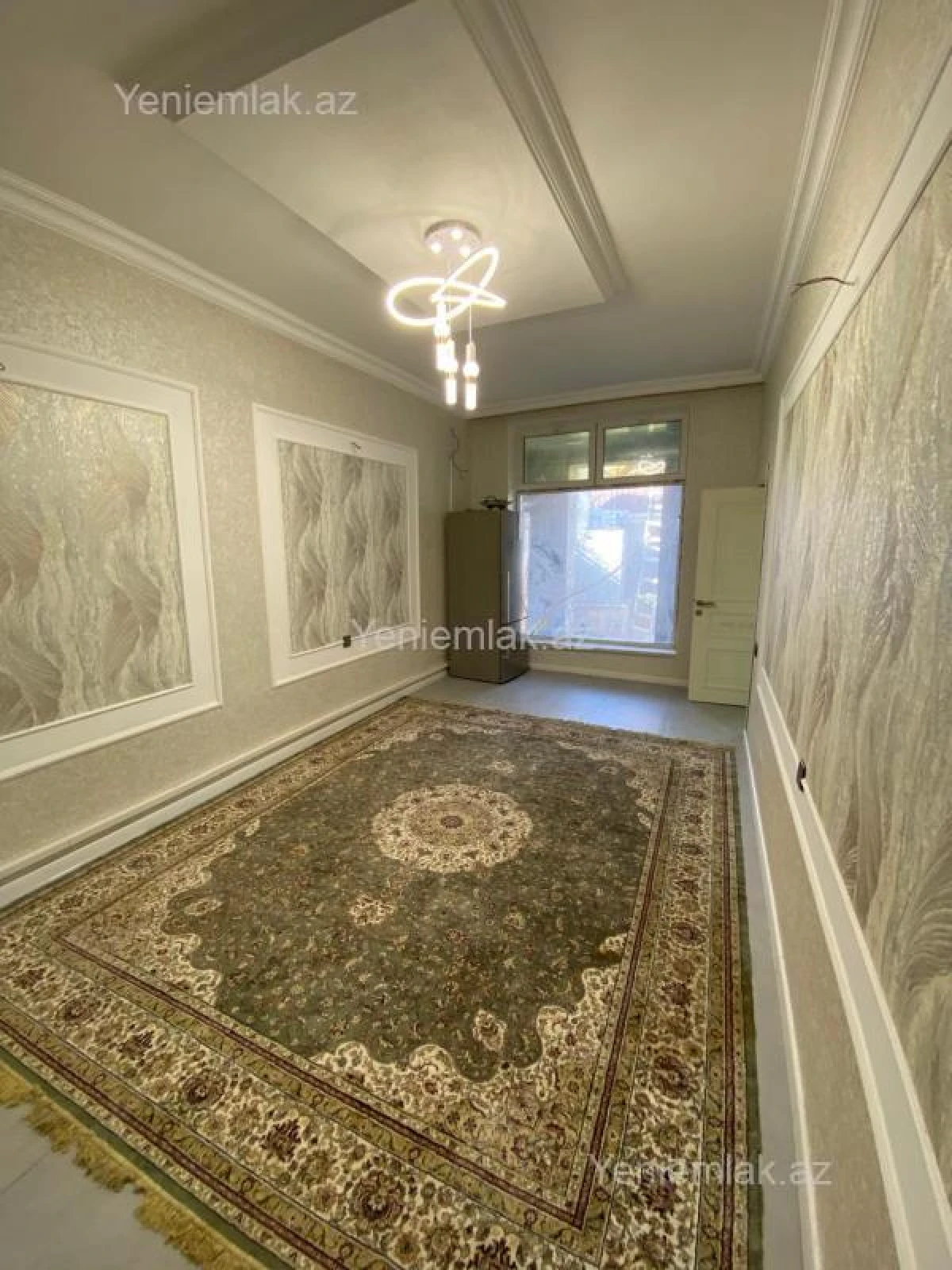 Satılır 5 otaqlı həyət evi 240 m²