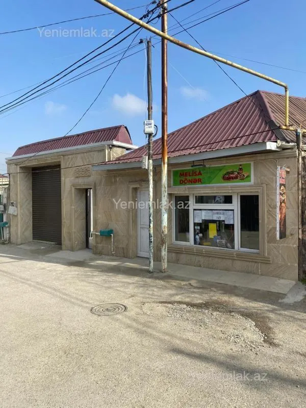 Satılır 5 otaqlı həyət evi 240 m²