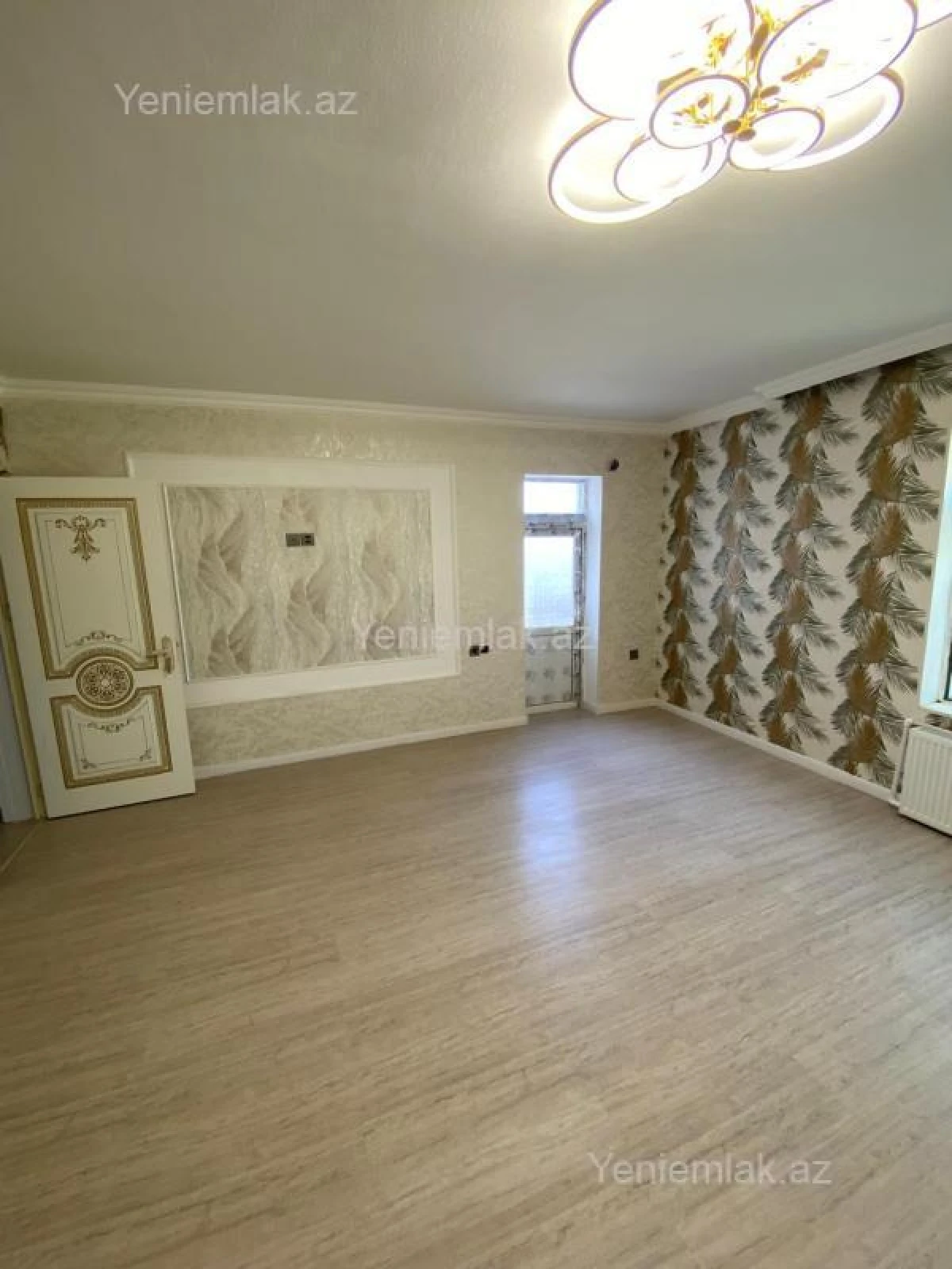 Satılır 5 otaqlı həyət evi 240 m²