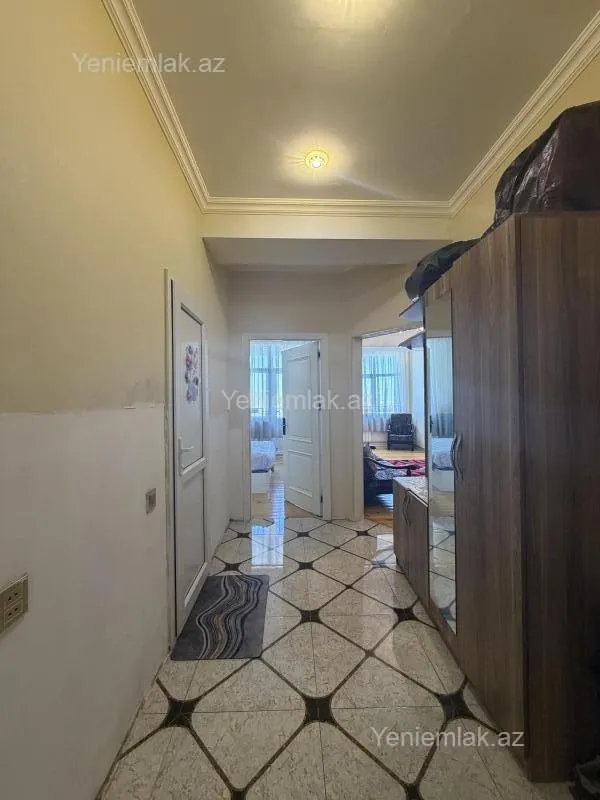 Satılır 2 otaqlı yeni tikili 60.5 m²