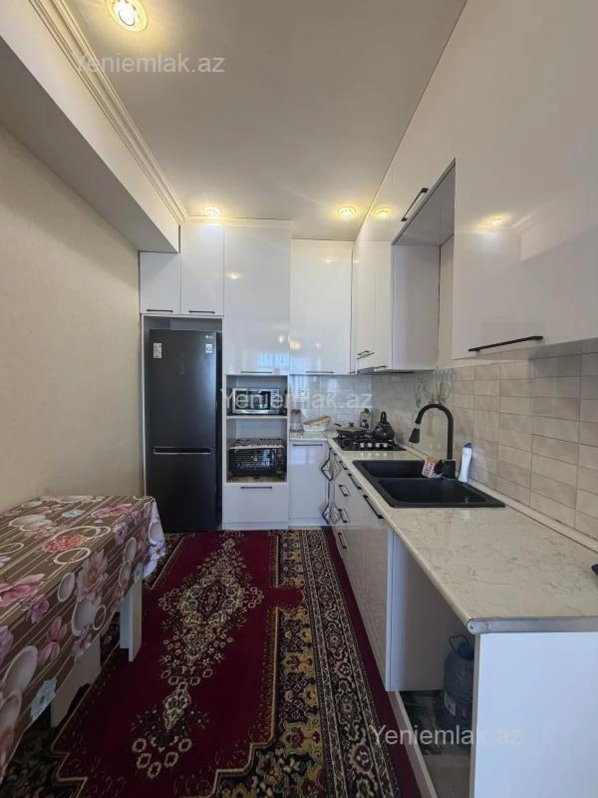 Satılır 2 otaqlı yeni tikili 60.5 m²