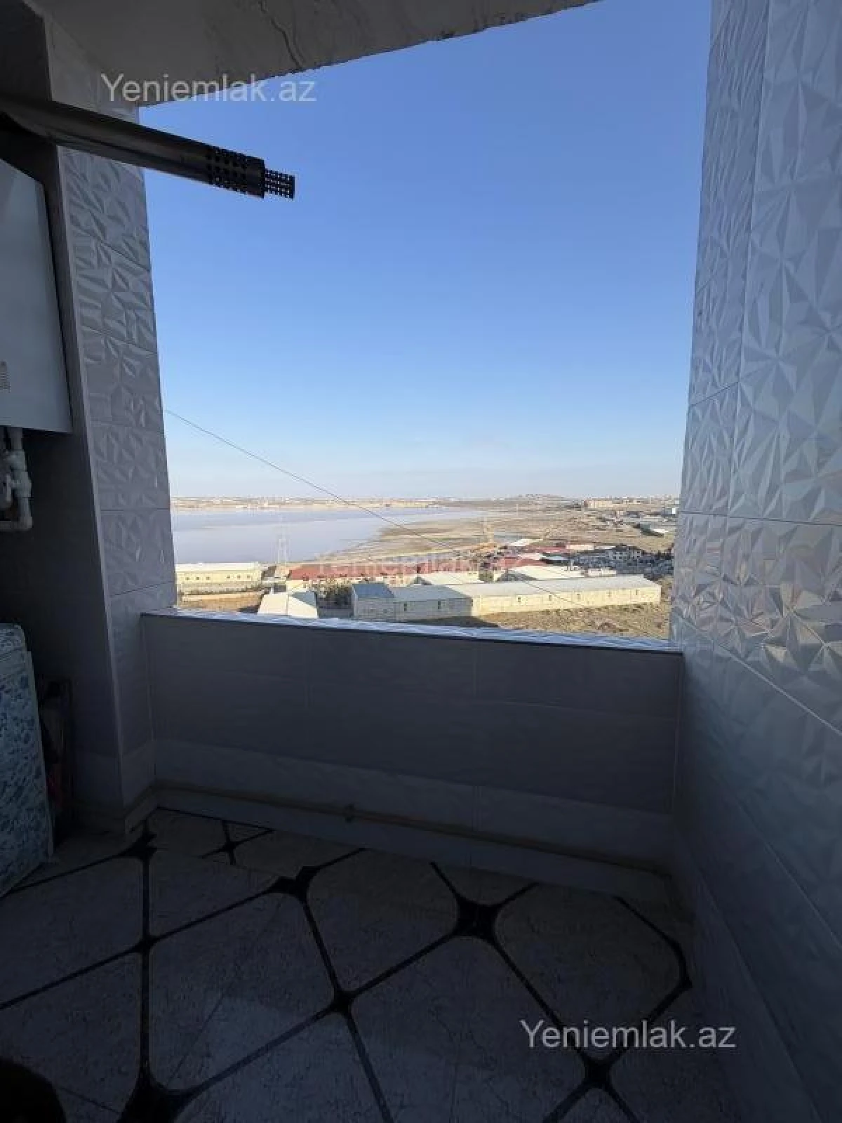 Satılır 2 otaqlı yeni tikili 60.5 m²