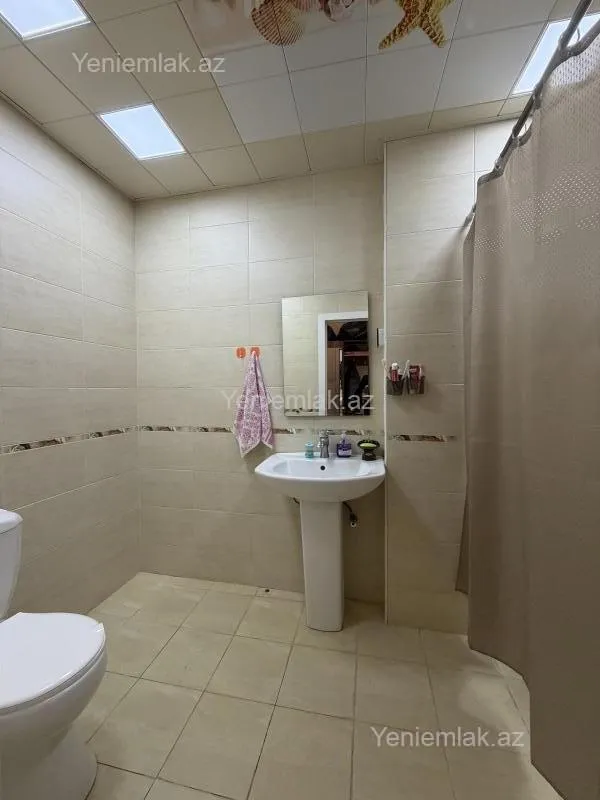 Satılır 2 otaqlı yeni tikili 60.5 m²