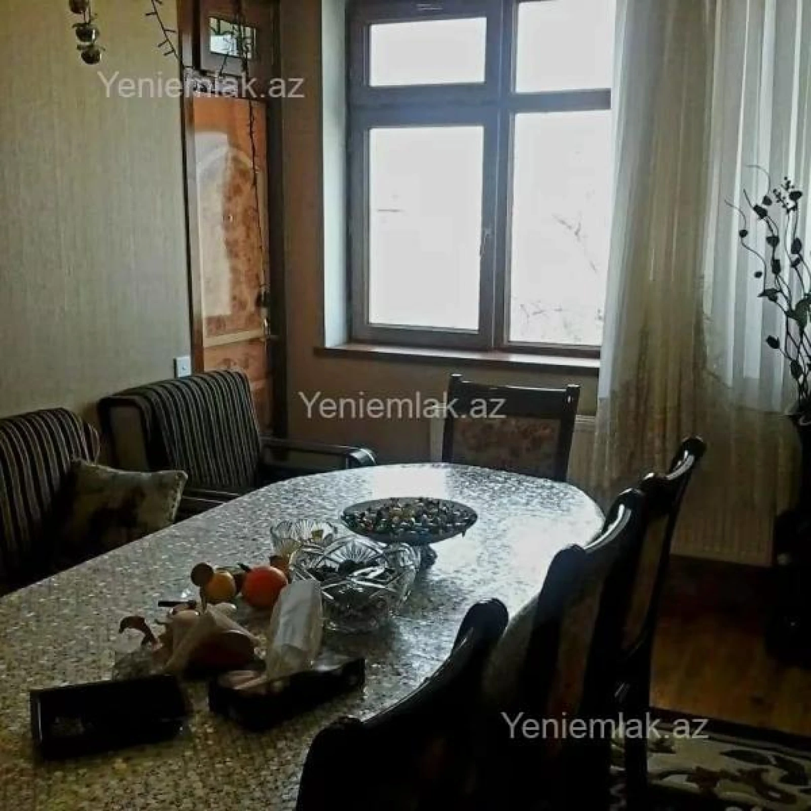Satılır 4 otaqlı obyekt 130 m²