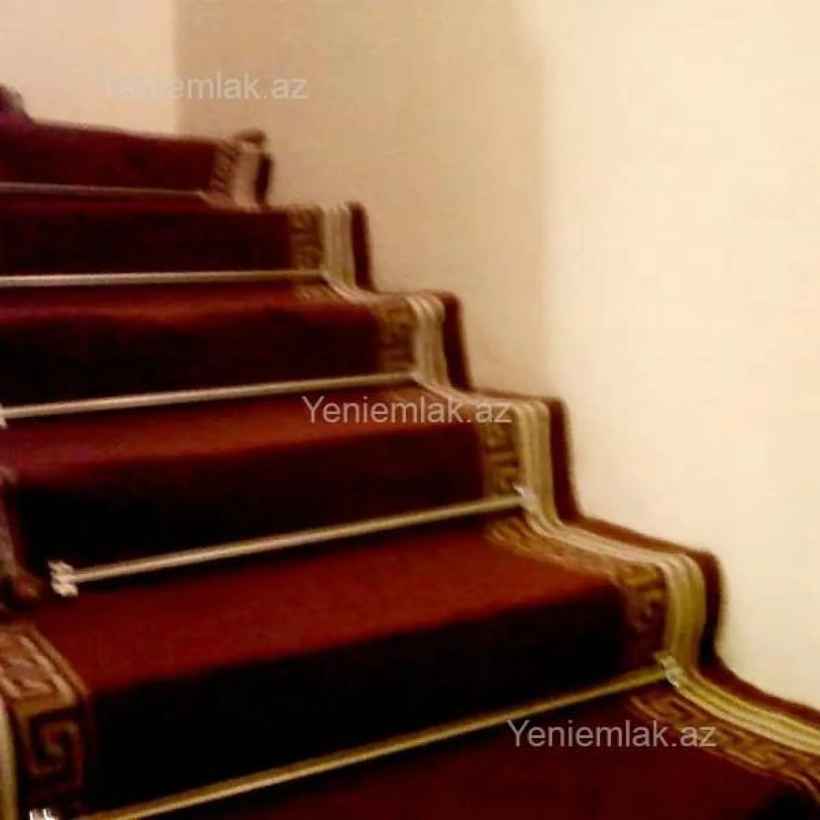 Satılır 4 otaqlı obyekt 130 m²