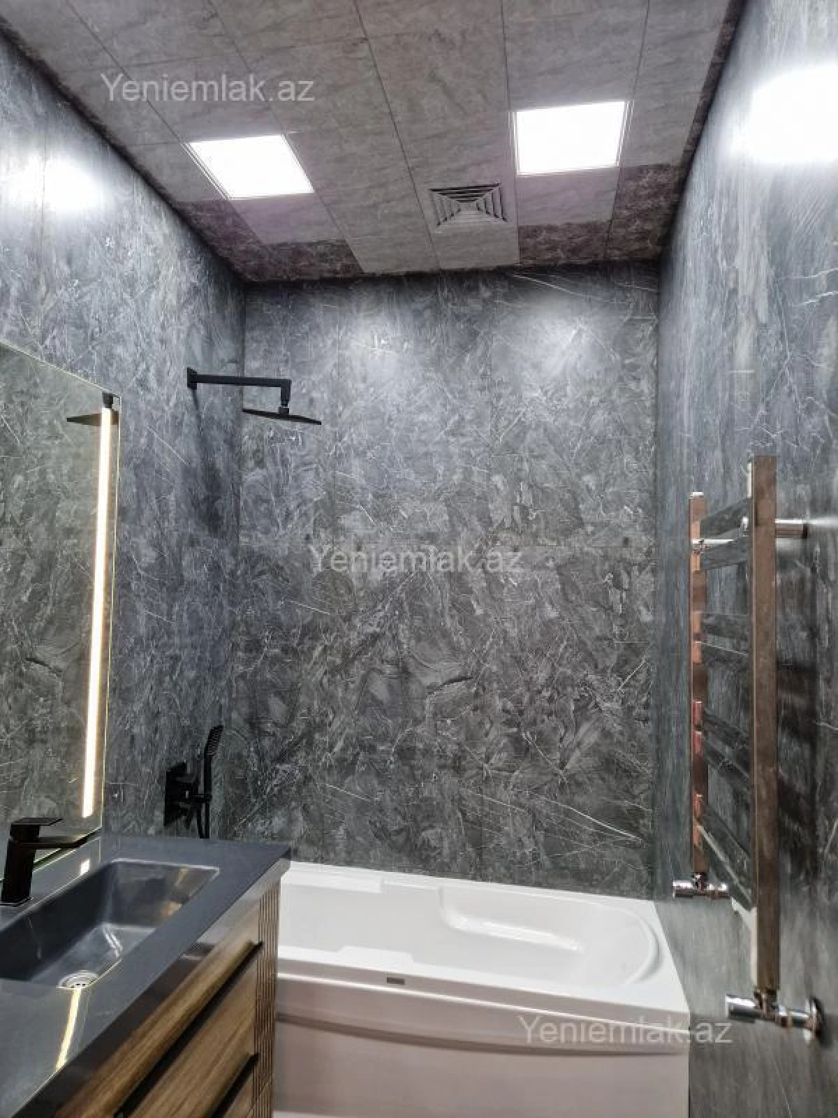 Satılır 3 otaqlı yeni tikili 93.8 m²