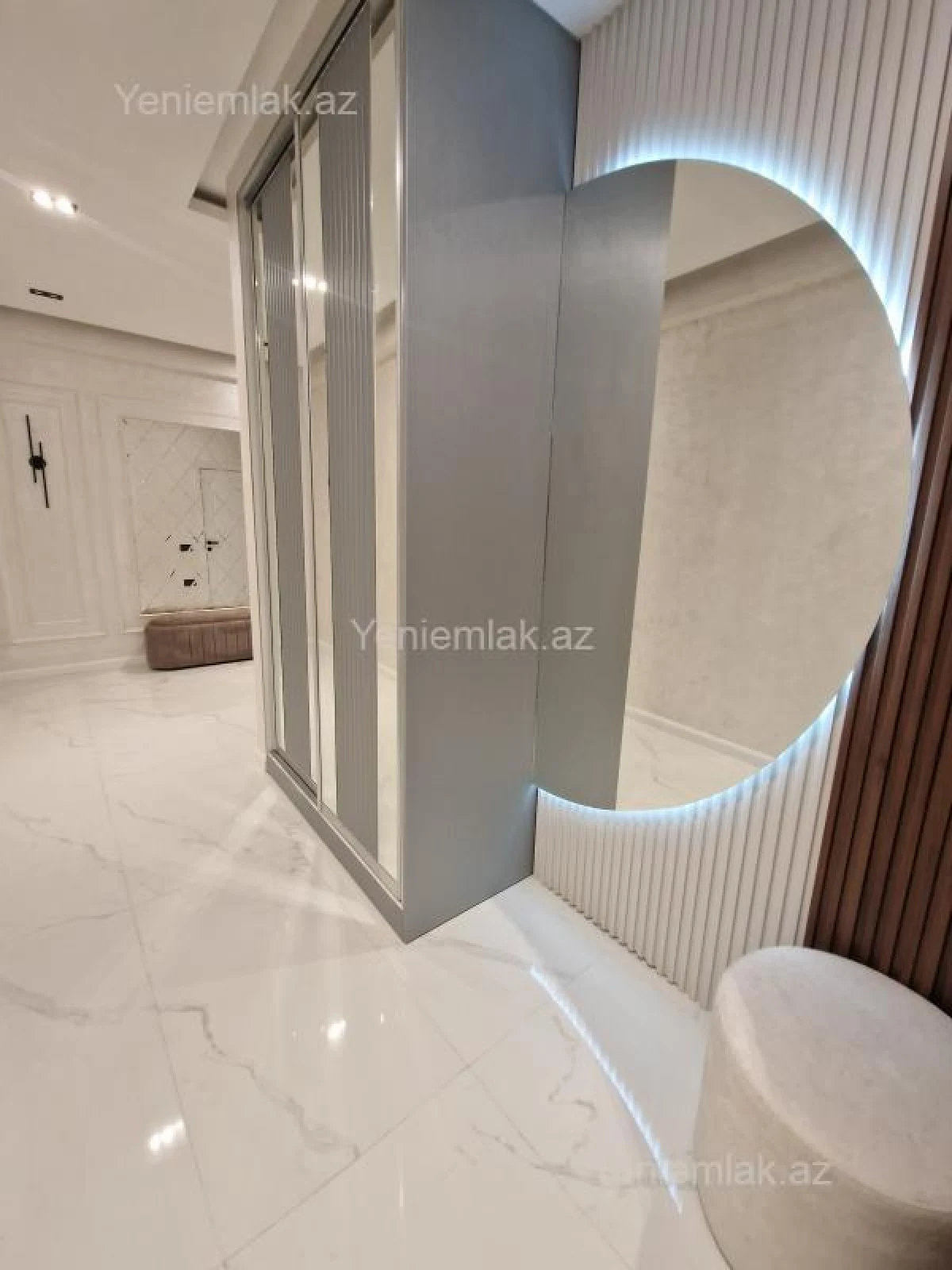 Satılır 3 otaqlı yeni tikili 93.8 m²