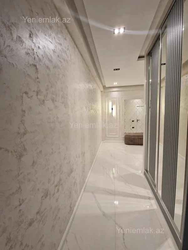 Satılır 3 otaqlı yeni tikili 93.8 m²