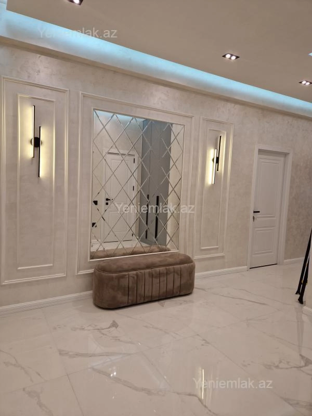 Satılır 3 otaqlı yeni tikili 93.8 m²