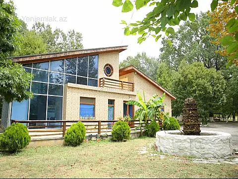 Satılır 10 otaqlı obyekt 500 m² — Oğuz 10 otaq 500.00 m²