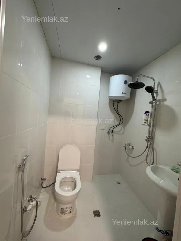 Satılır 2 otaqlı köhnə tikili 40 m²
