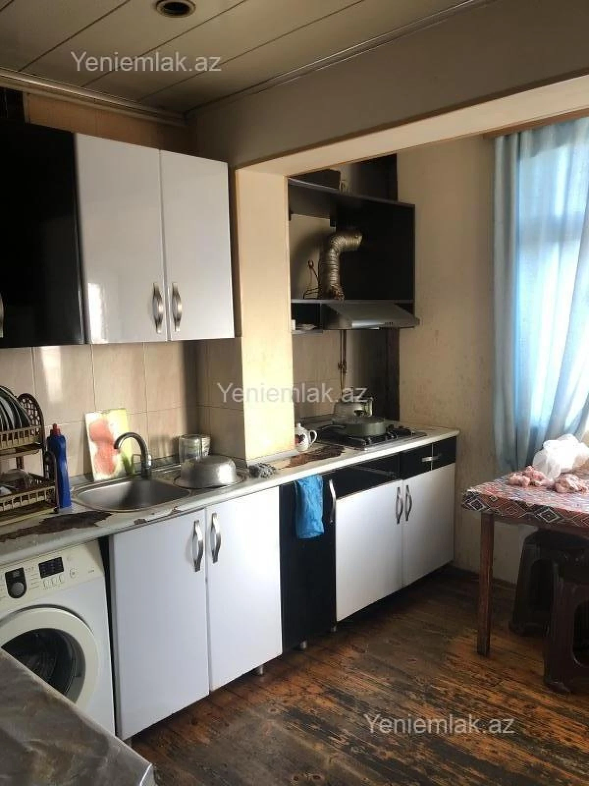Satılır 5 otaqlı köhnə tikili 120 m²