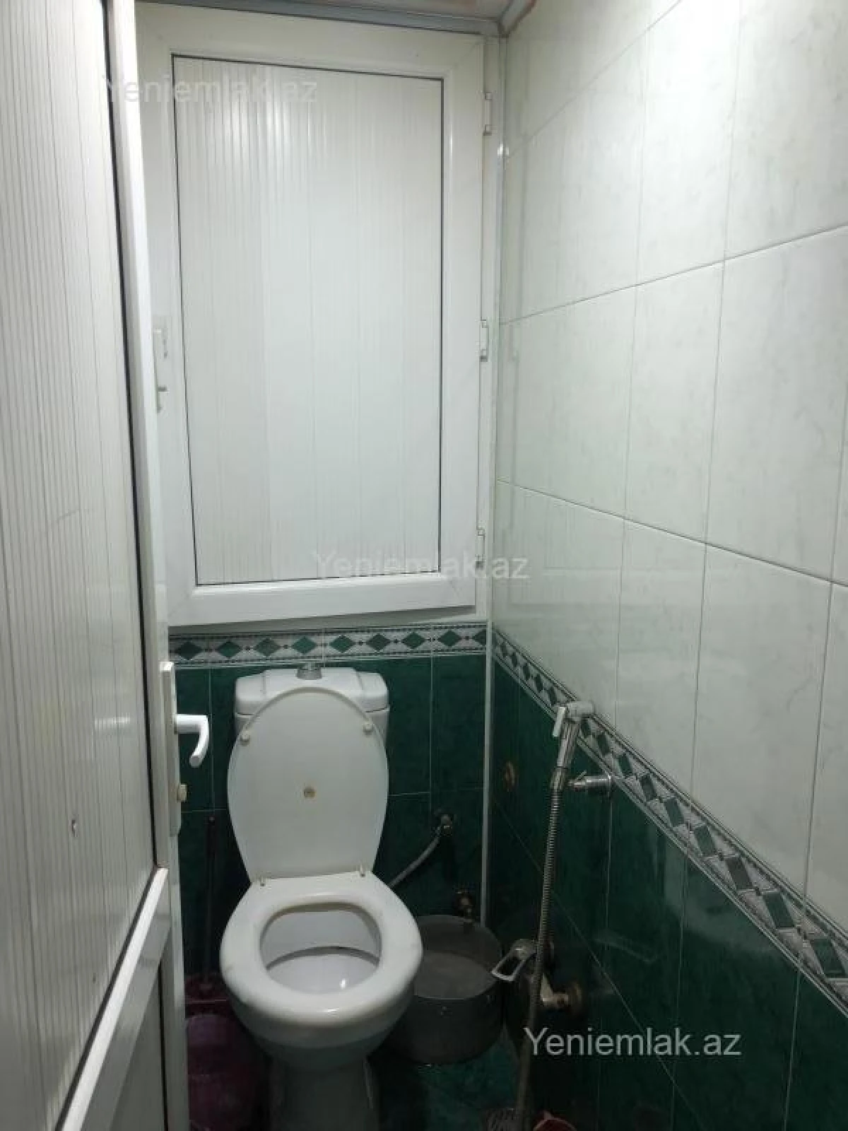 Satılır 5 otaqlı köhnə tikili 120 m²