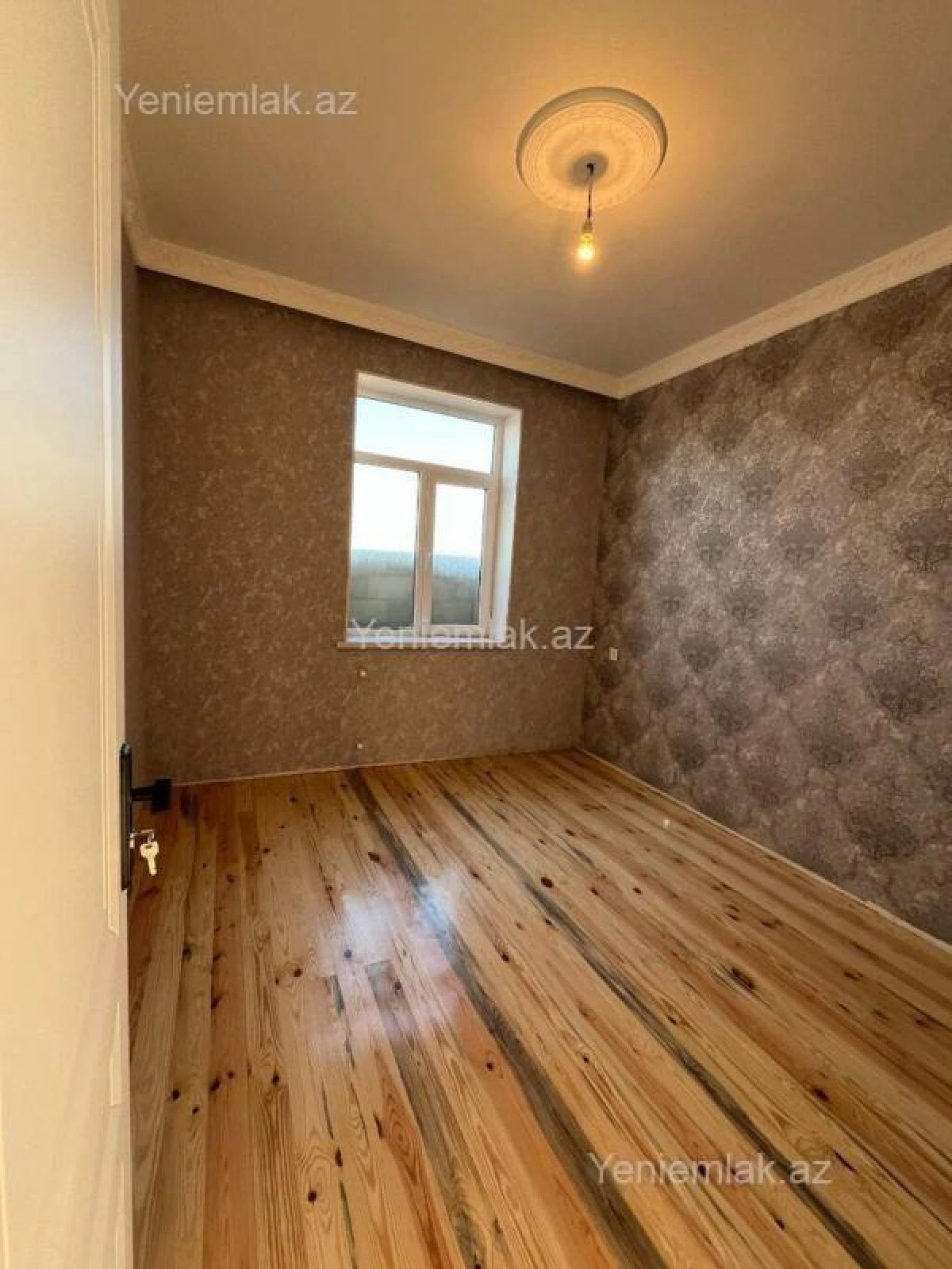 Satılır 2 otaqlı yeni tikili 50 m²
