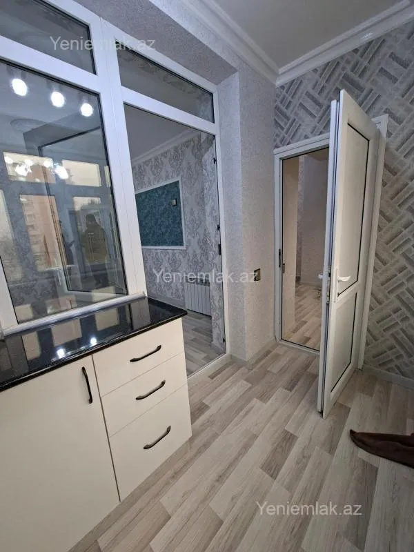 Satılır 3 otaqlı köhnə tikili 45 m²