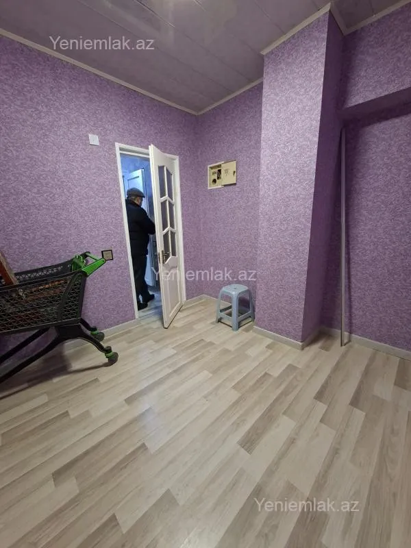 Satılır 3 otaqlı köhnə tikili 45 m²