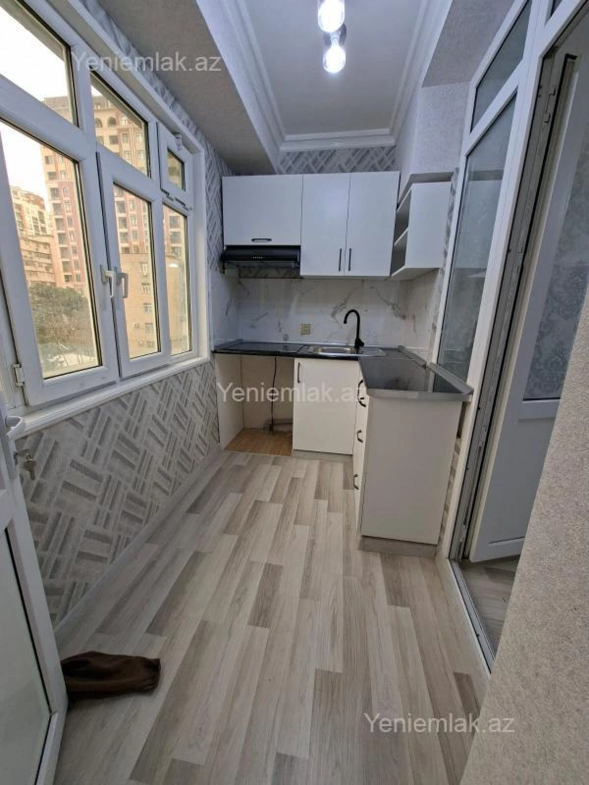 Satılır 3 otaqlı köhnə tikili 45 m²