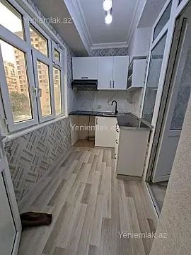 Satılır 3 otaqlı köhnə tikili 45 m²