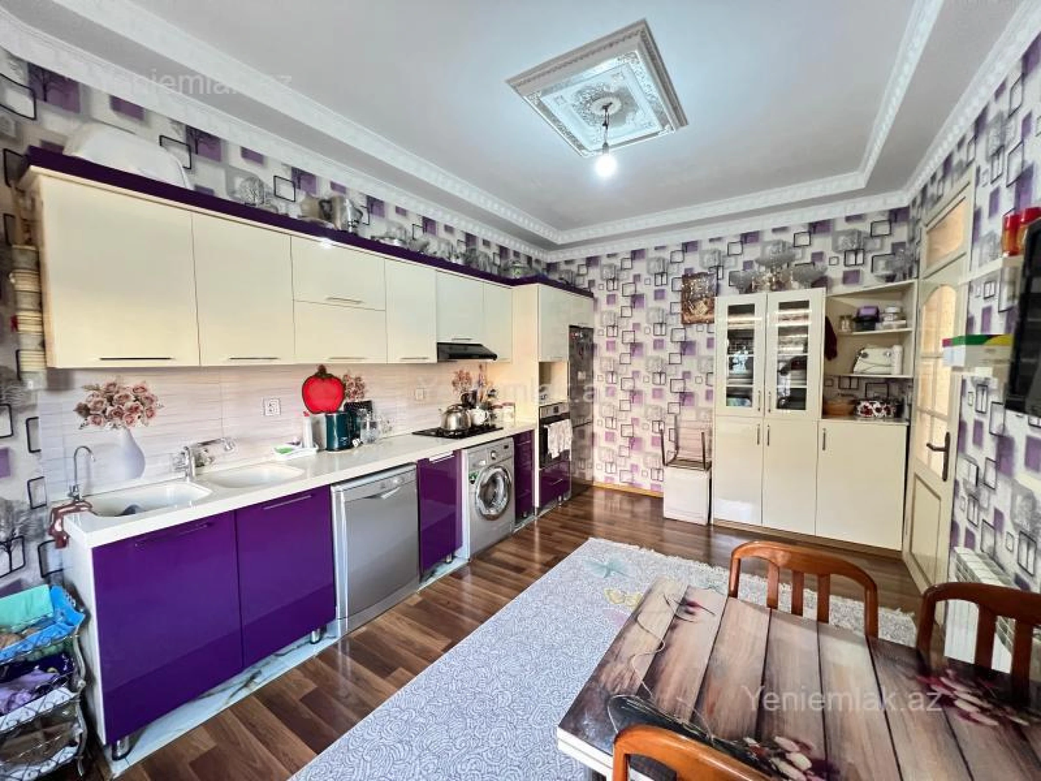 Satılır 5 otaqlı həyət evi 140 m²