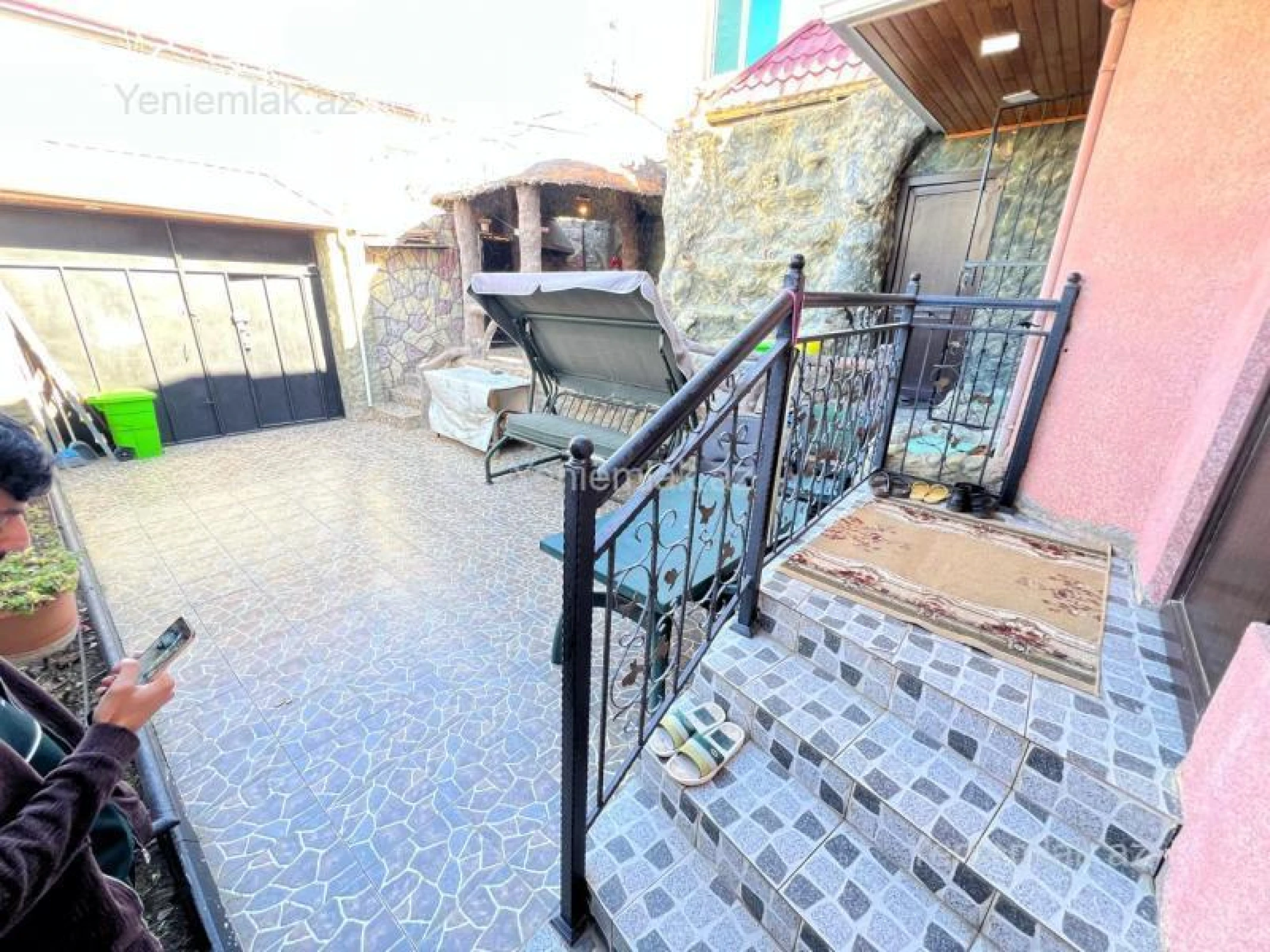 Satılır 5 otaqlı həyət evi 140 m²