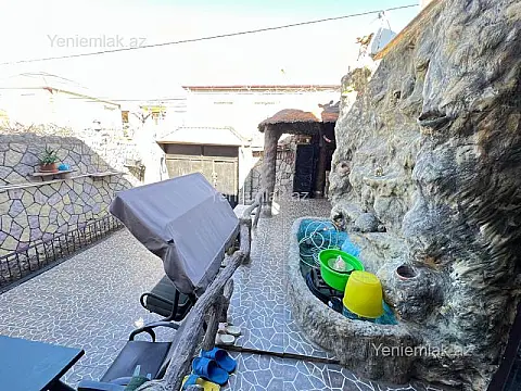 Satılır 5 otaqlı həyət evi 140 m²