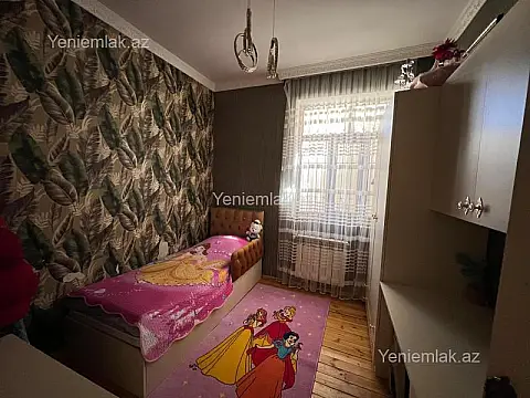 Satılır 5 otaqlı həyət evi 140 m²