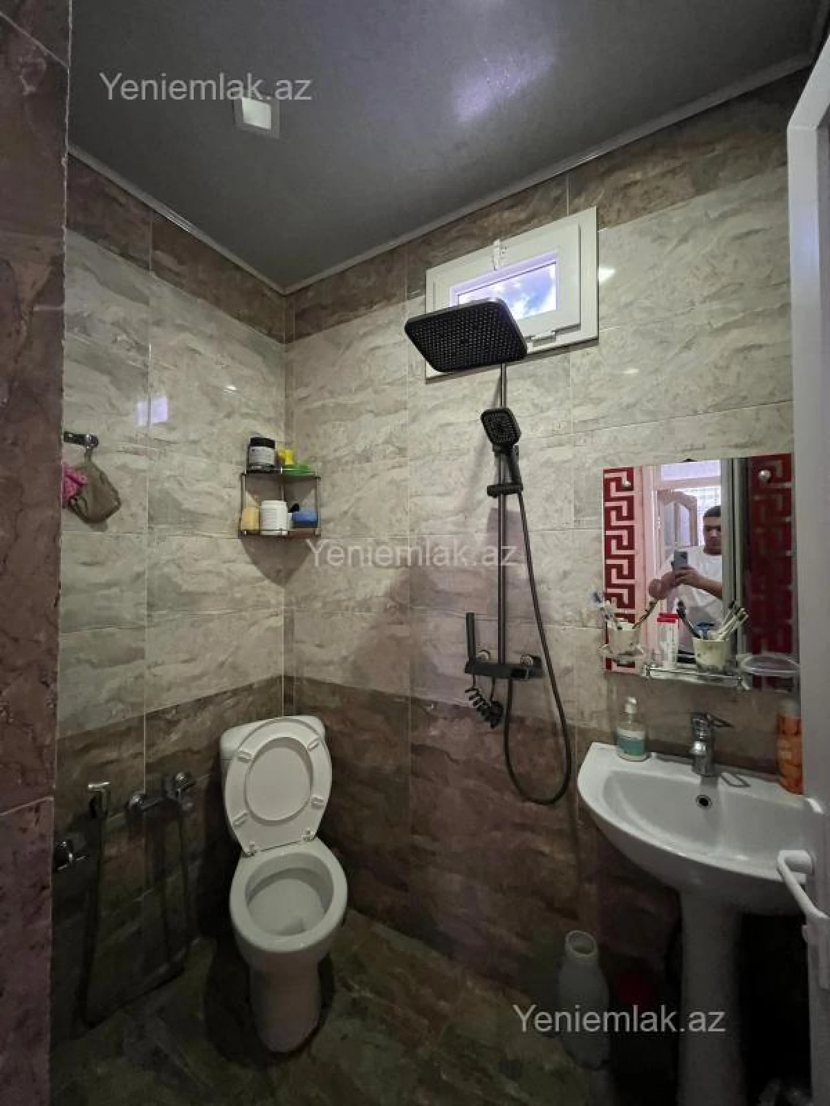 Satılır 5 otaqlı həyət evi 140 m²