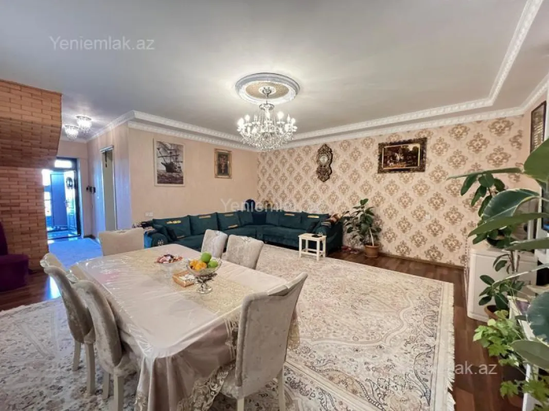 Satılır 5 otaqlı həyət evi 140 m²