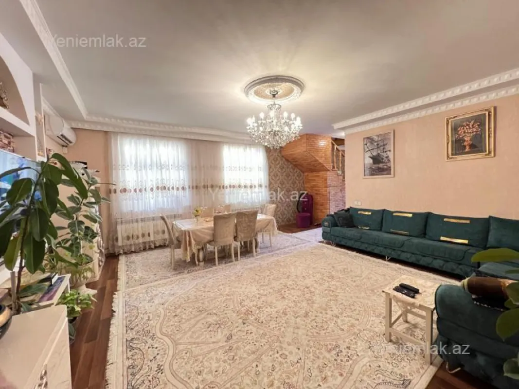 Satılır 5 otaqlı həyət evi 140 m²