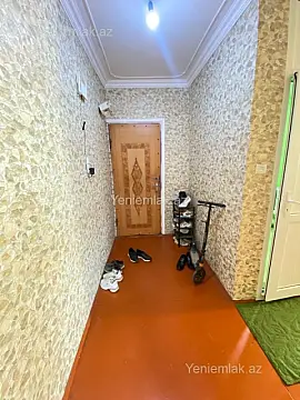 Satılır 1 otaqlı köhnə tikili 35 m²