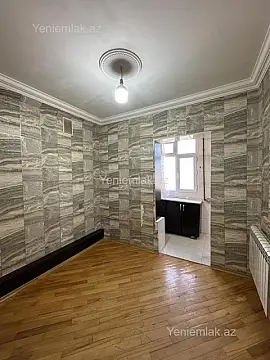 Satılır 2 otaqlı köhnə tikili 68 m²