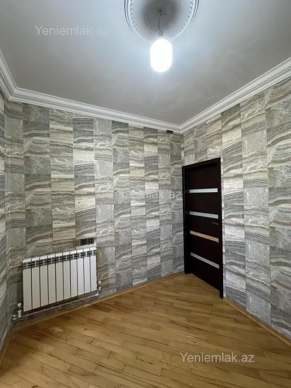 Satılır 2 otaqlı köhnə tikili 68 m²