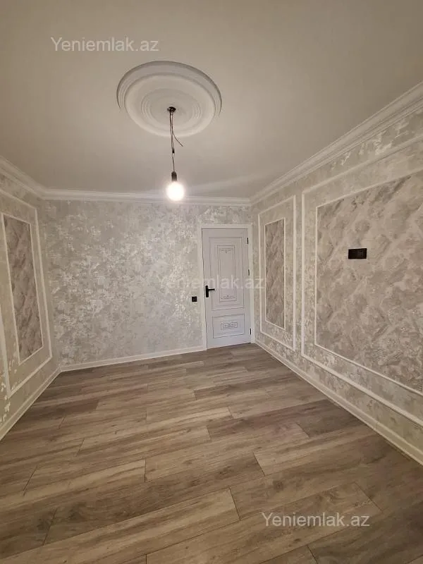 Satılır 2 otaqlı köhnə tikili 55 m²