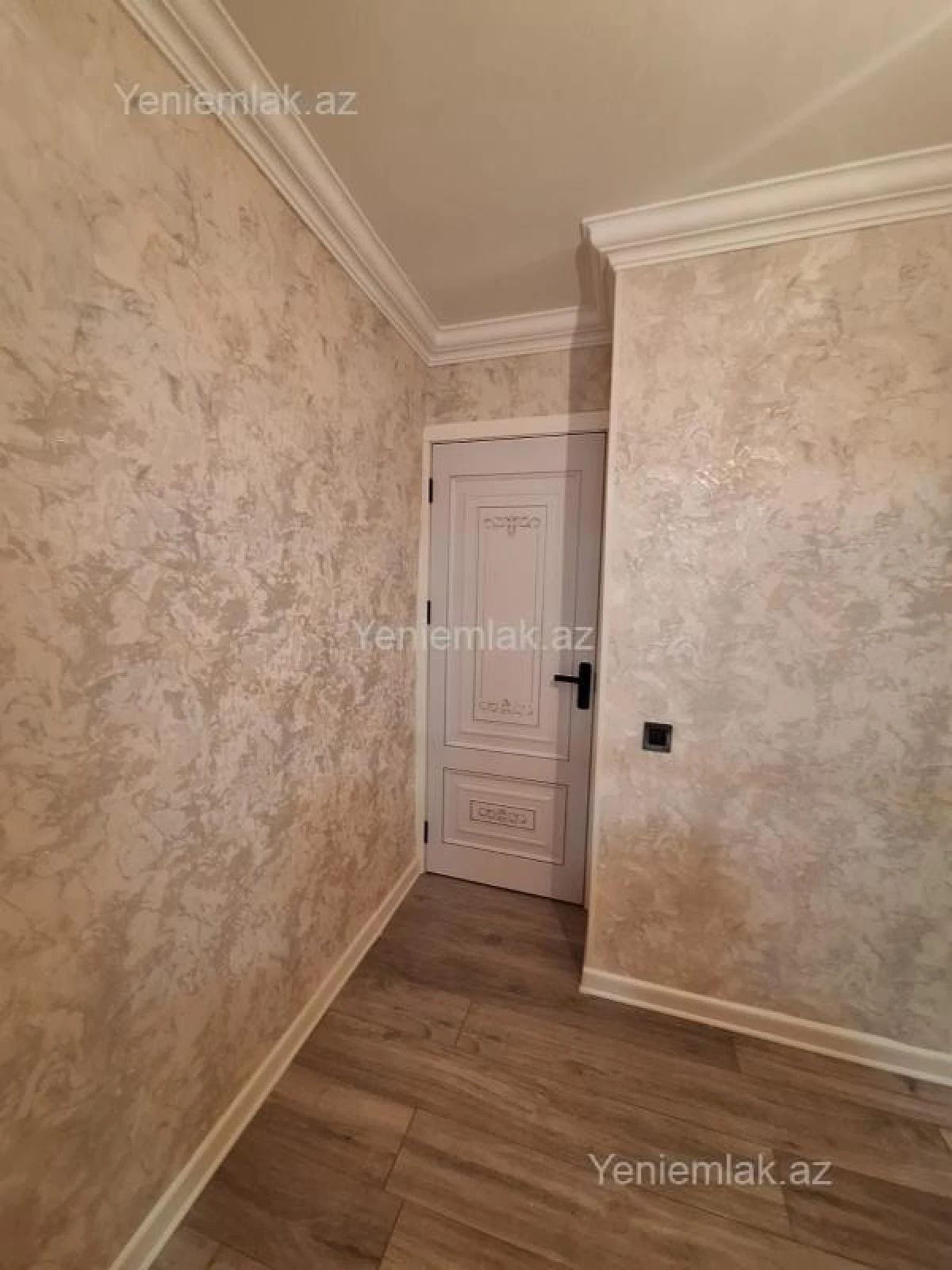 Satılır 2 otaqlı köhnə tikili 55 m²