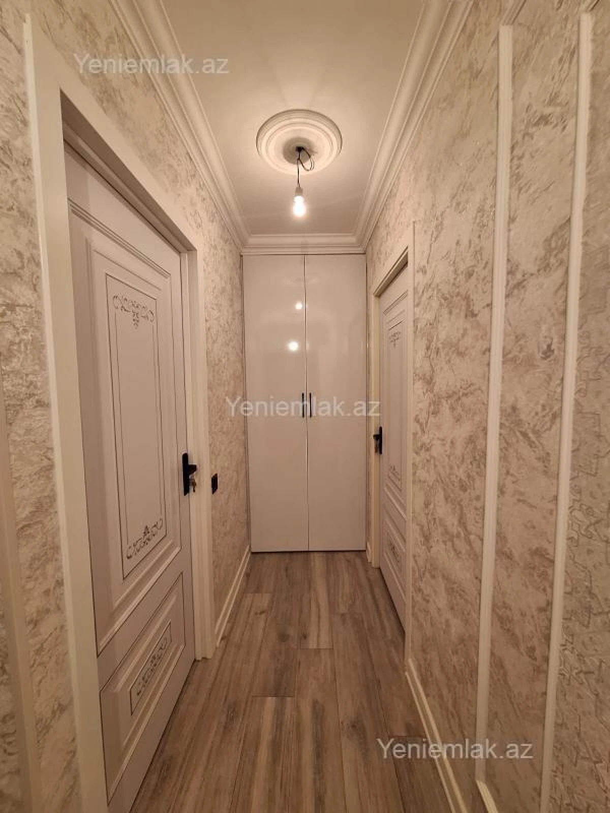 Satılır 2 otaqlı köhnə tikili 55 m²