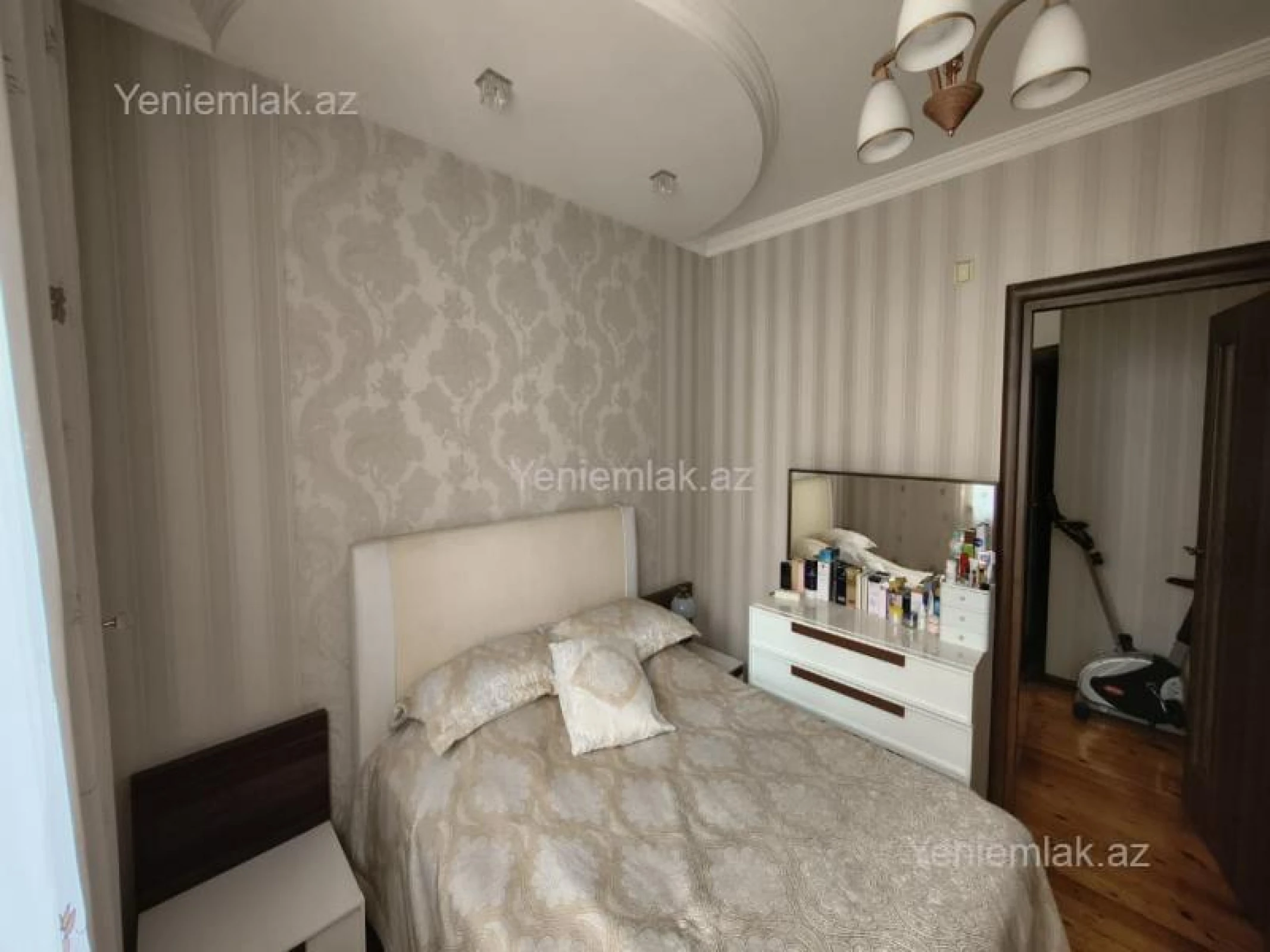 Satılır 3 otaqlı köhnə tikili 60 m²