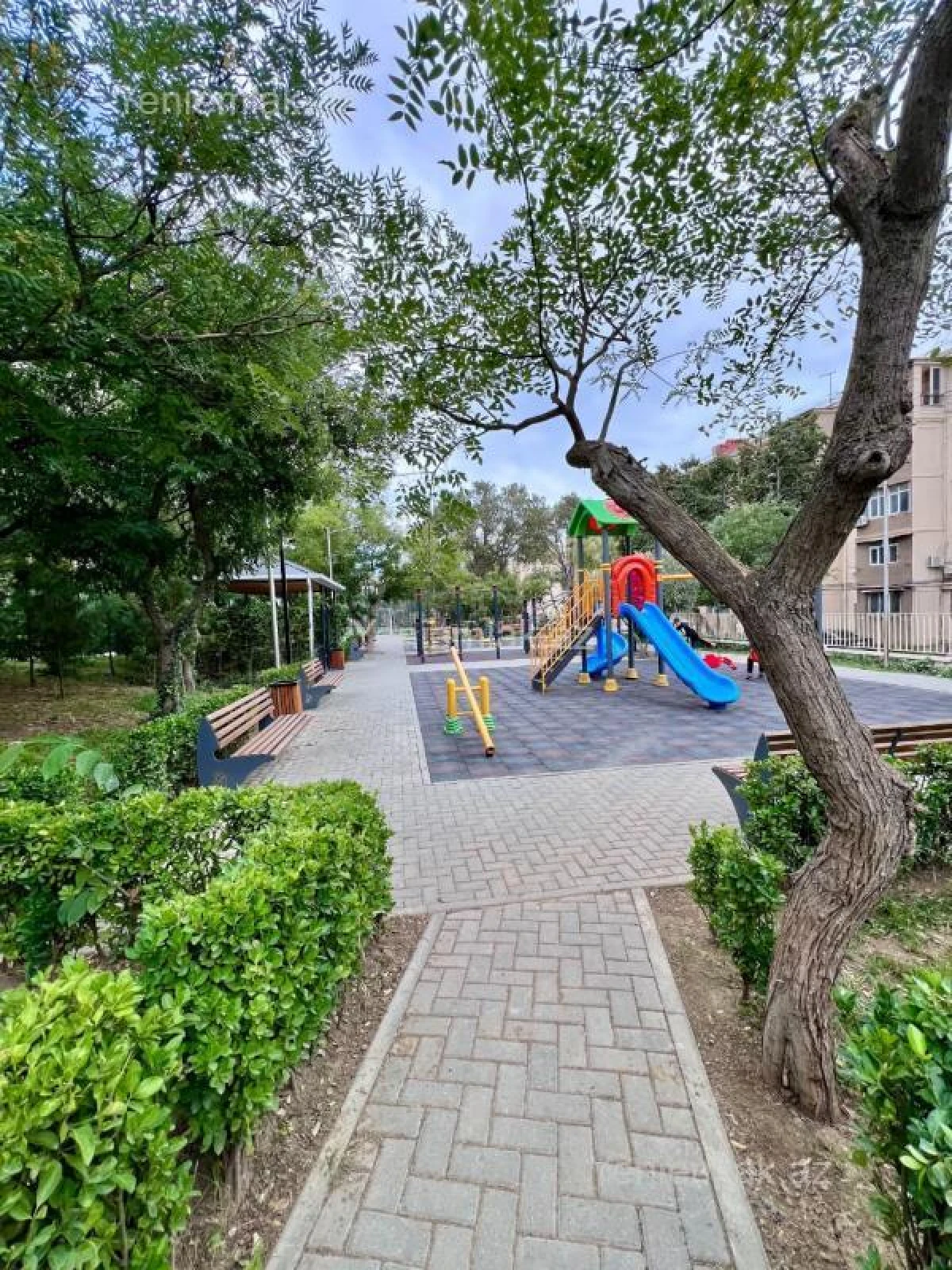 Satılır 3 otaqlı köhnə tikili 60 m²