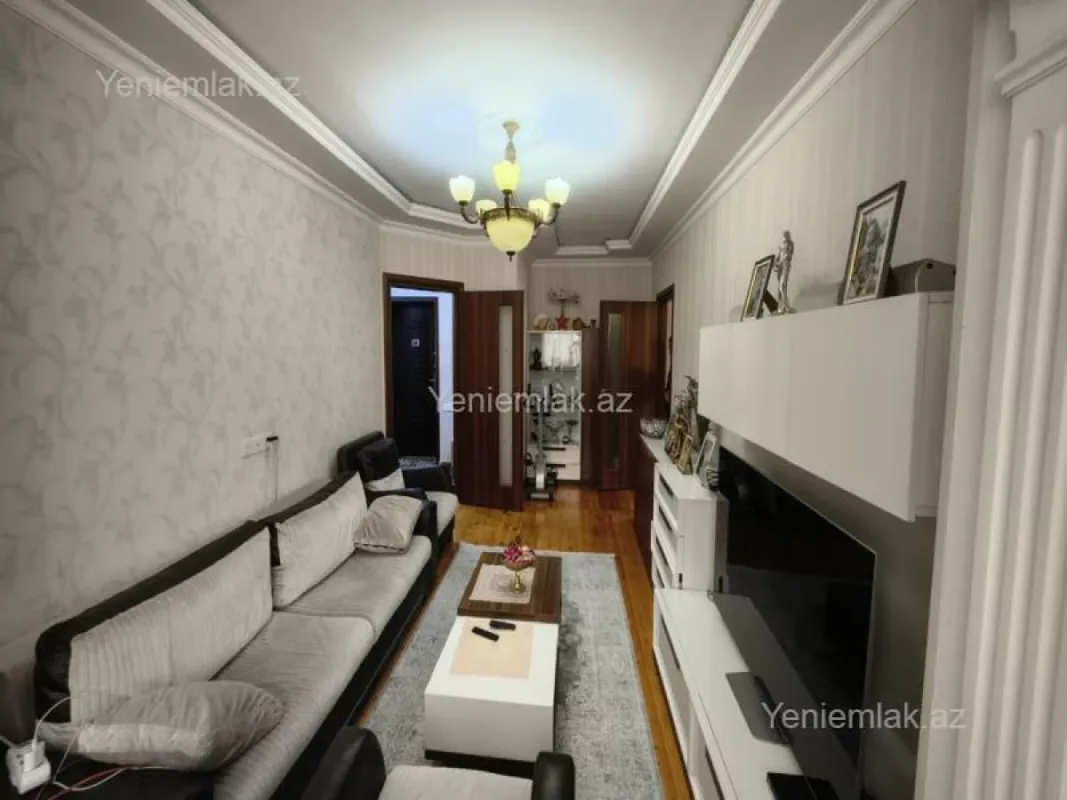 Satılır 3 otaqlı köhnə tikili 60 m²