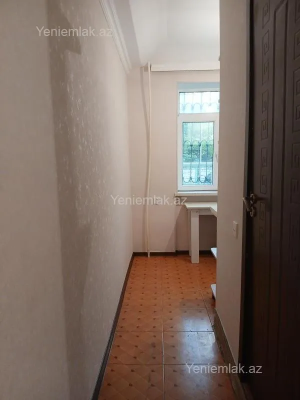 Satılır 1 otaqlı köhnə tikili 31 m²