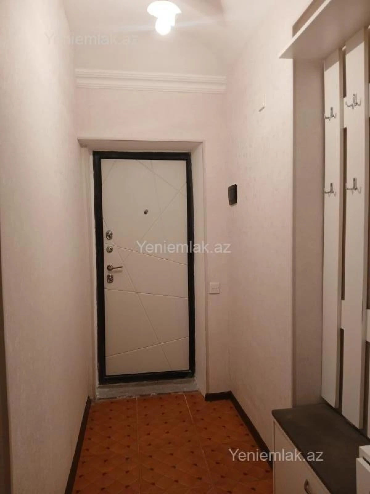 Satılır 1 otaqlı köhnə tikili 31 m²