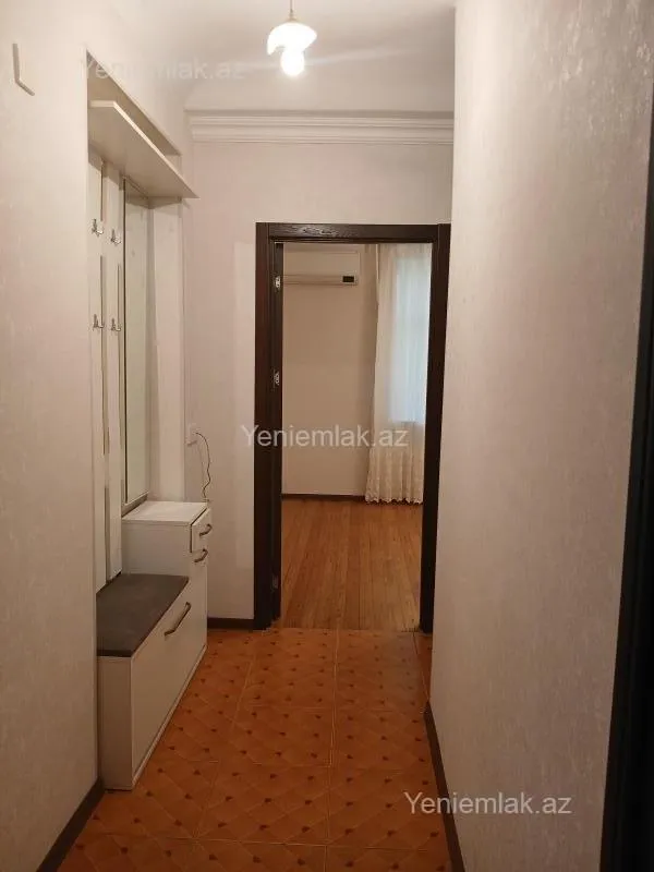 Satılır 1 otaqlı köhnə tikili 31 m²