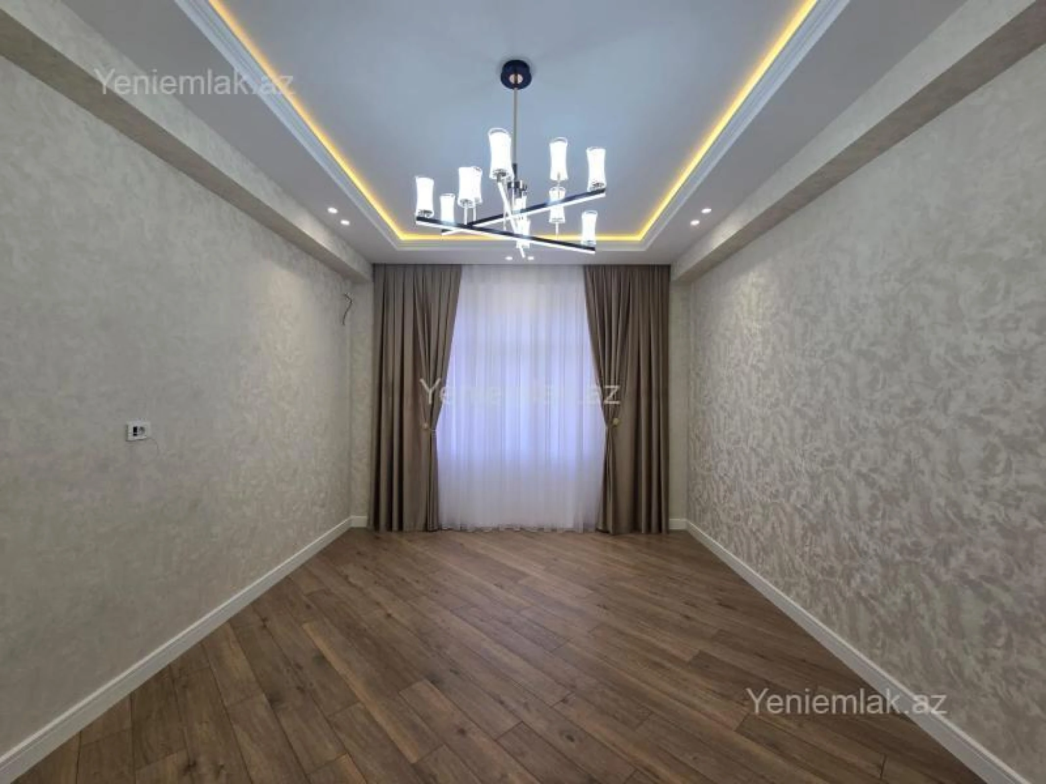 Satılır 2 otaqlı yeni tikili 72 m²
