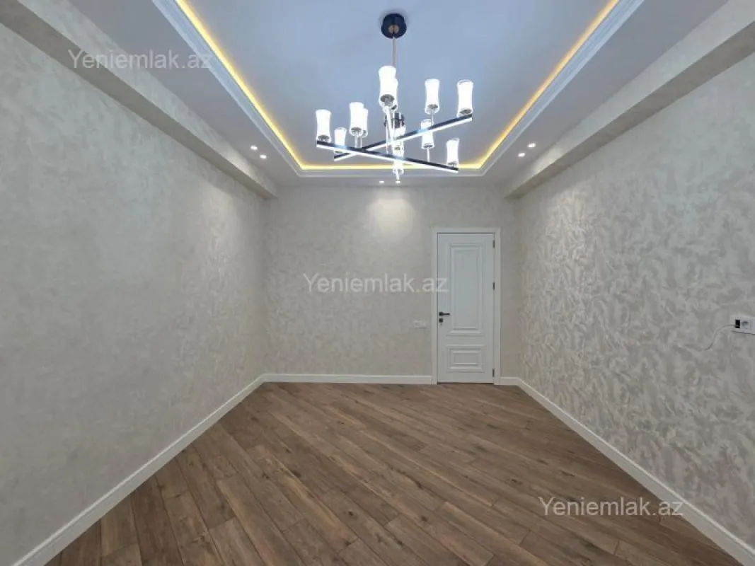 Satılır 2 otaqlı yeni tikili 72 m²
