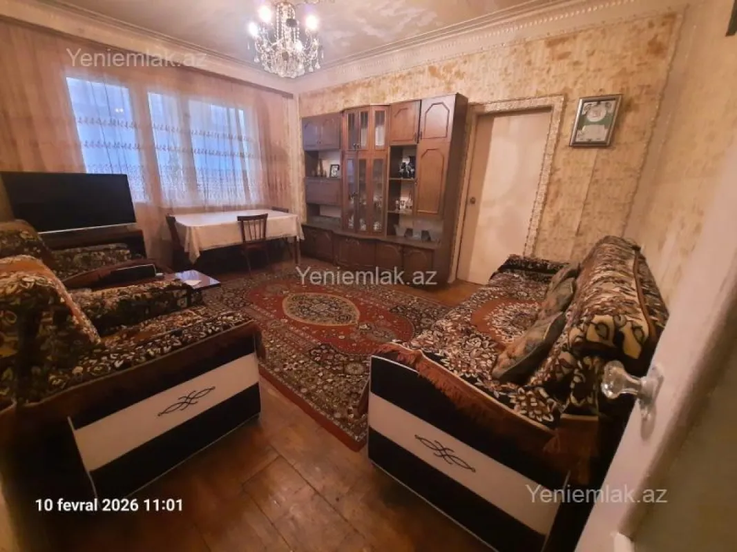 Satılır 4 otaqlı köhnə tikili 82 m²