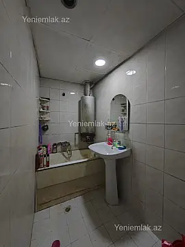 Satılır 2 otaqlı köhnə tikili 60 m²