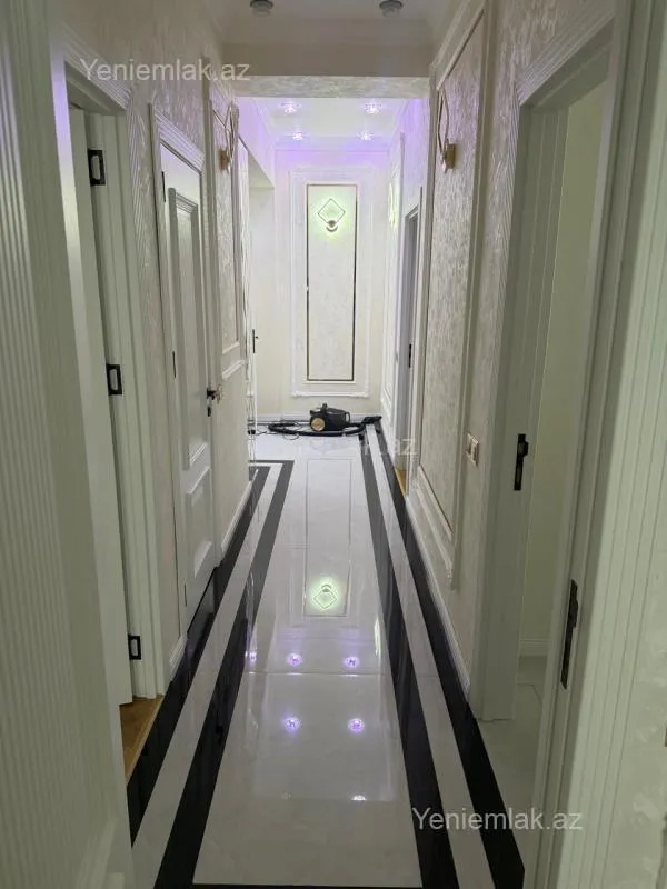 Satılır 3 otaqlı yeni tikili 85 m²