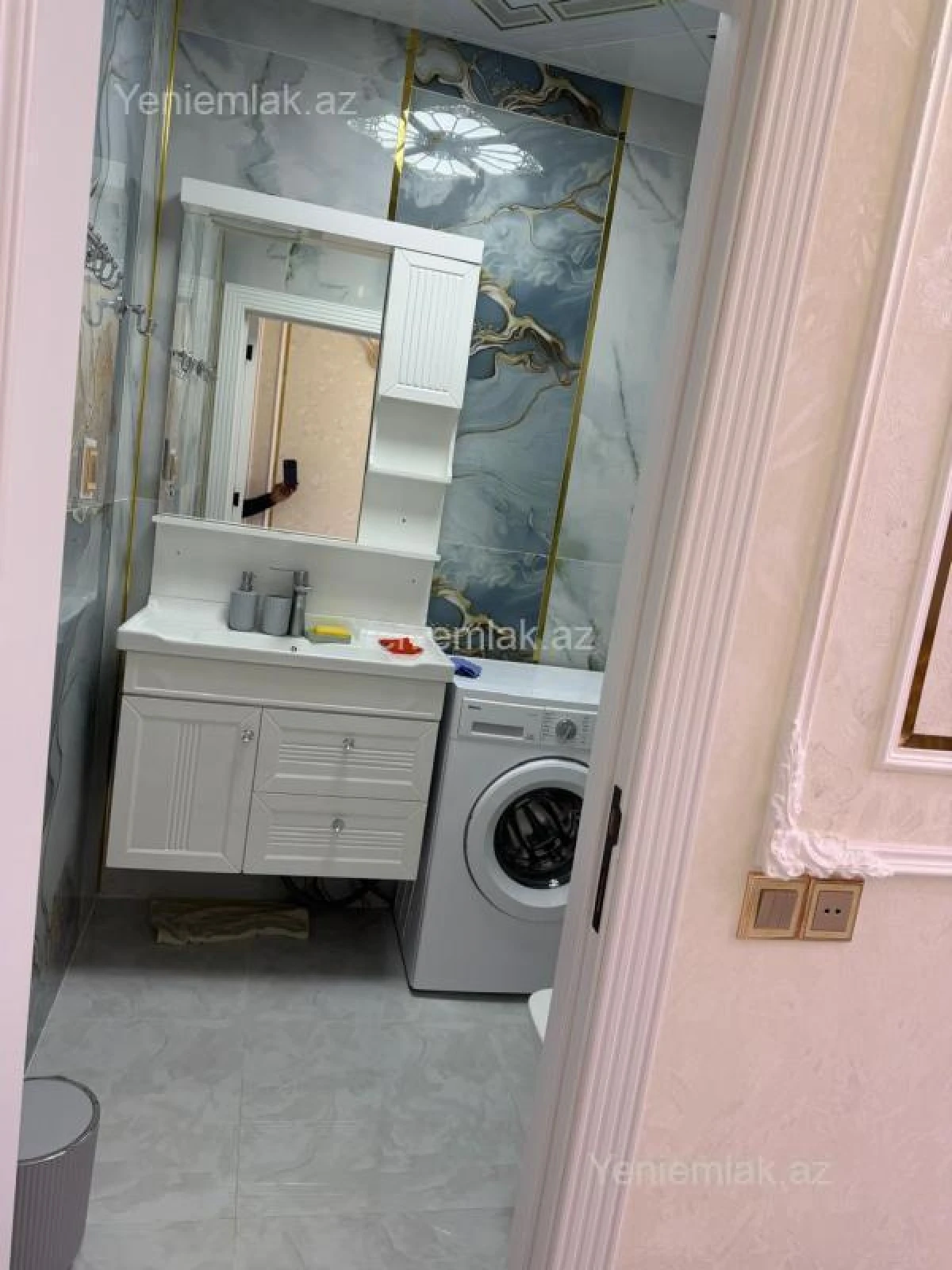 Satılır 3 otaqlı yeni tikili 85 m²