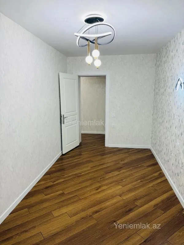 Satılır 2 otaqlı köhnə tikili 50 m²