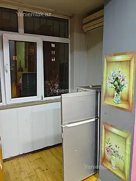 Satılır 2 otaqlı köhnə tikili 54 m²