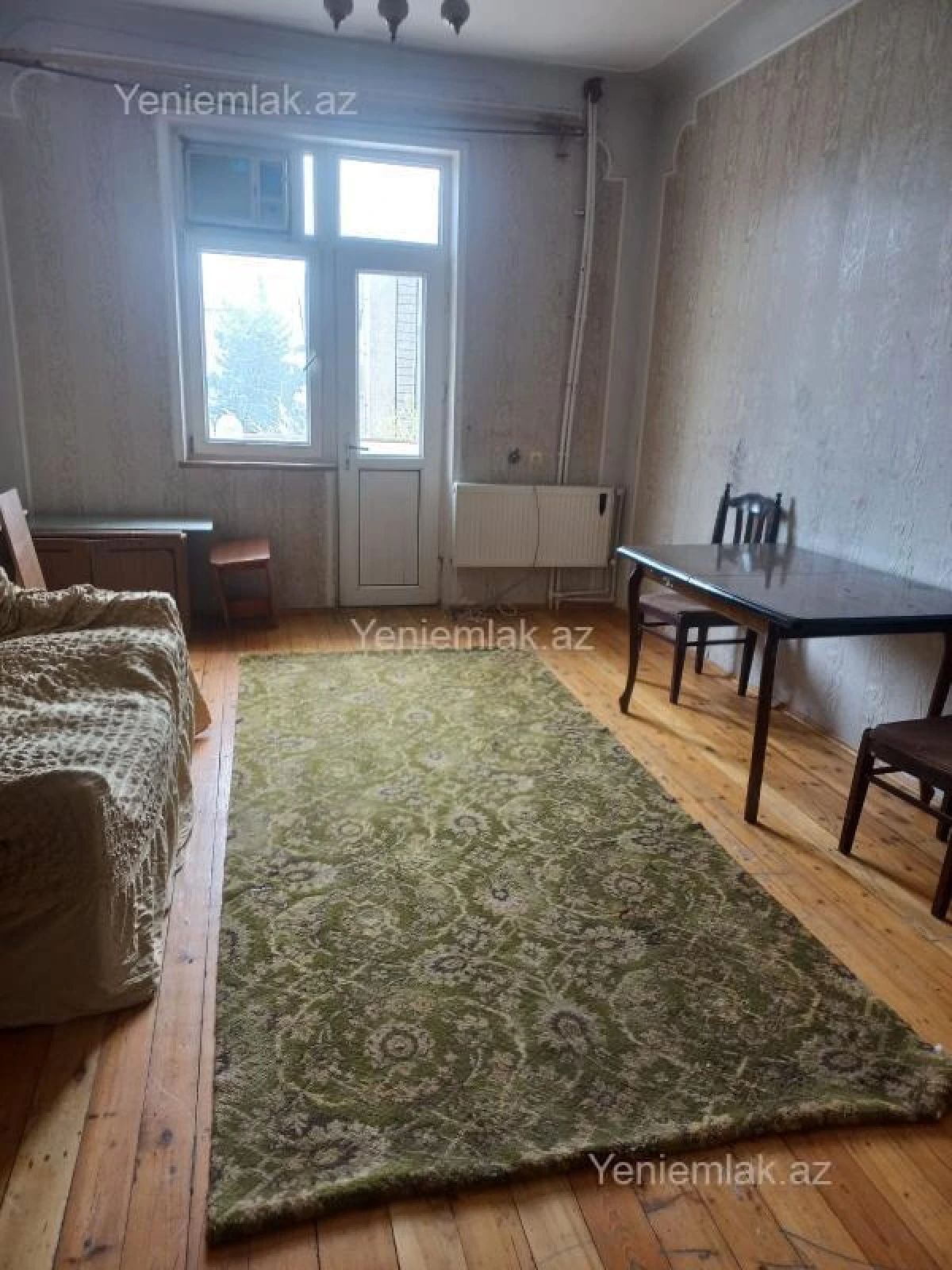 Satılır 2 otaqlı köhnə tikili 60 m²